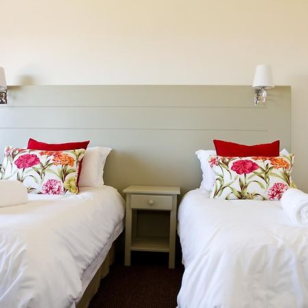 Mountain View Manor Hotel Граъмстаун Екстериор снимка