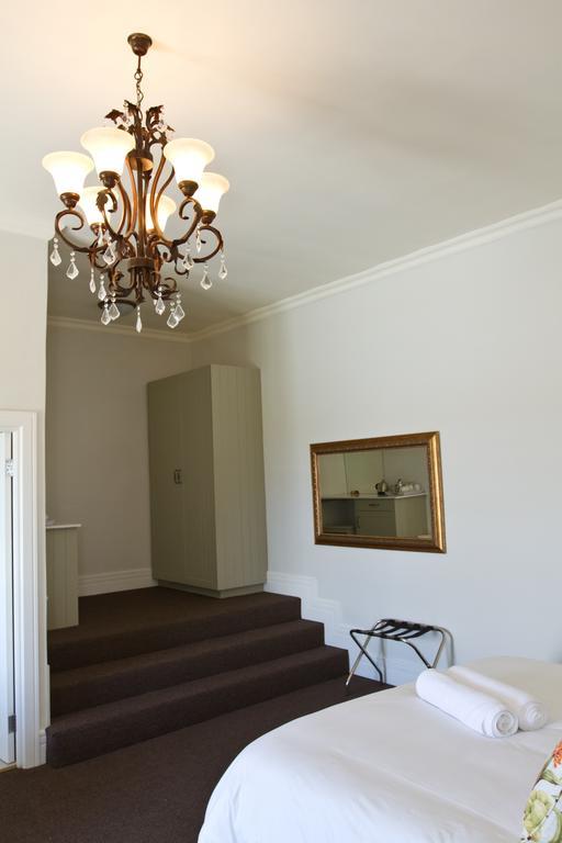 Mountain View Manor Hotel Граъмстаун Екстериор снимка